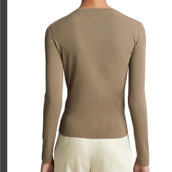 NWOT Vince $325 oak moss clean fit crew neck long sleeve knit top medium - Picture 2 of 6